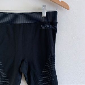 Nike Pro Compression High Rise Crop
